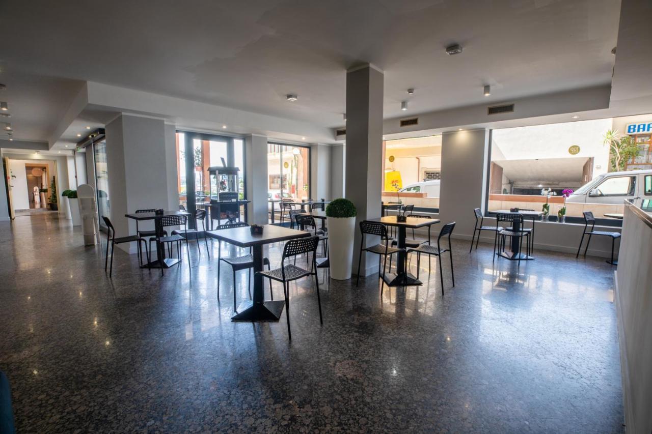 Hotel De Plam Olbia Kültér fotó