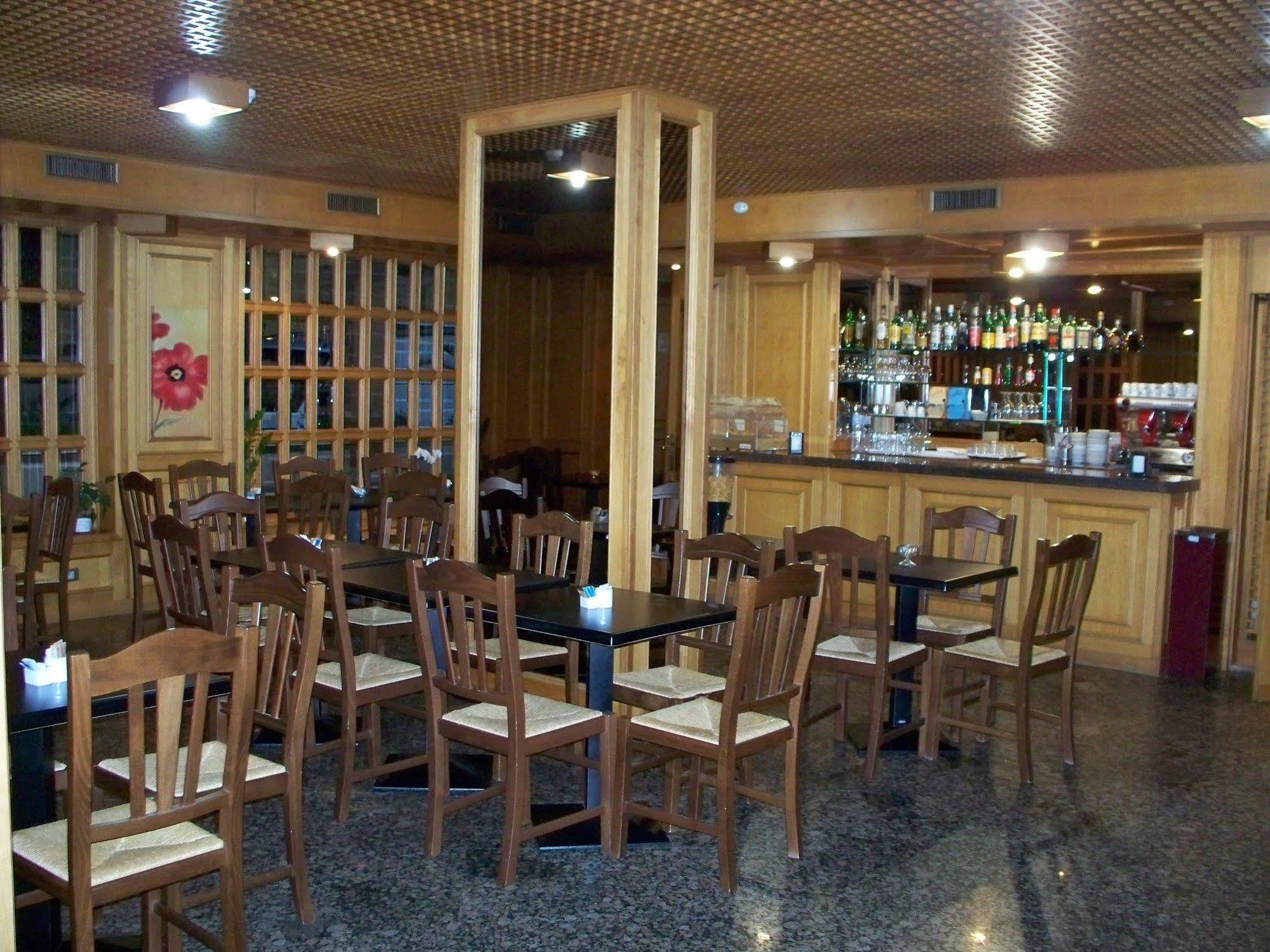 Hotel De Plam Olbia Kültér fotó